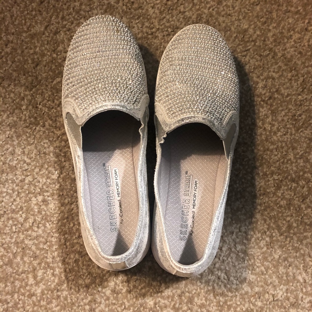 Bridal sparkly pearl sketchers